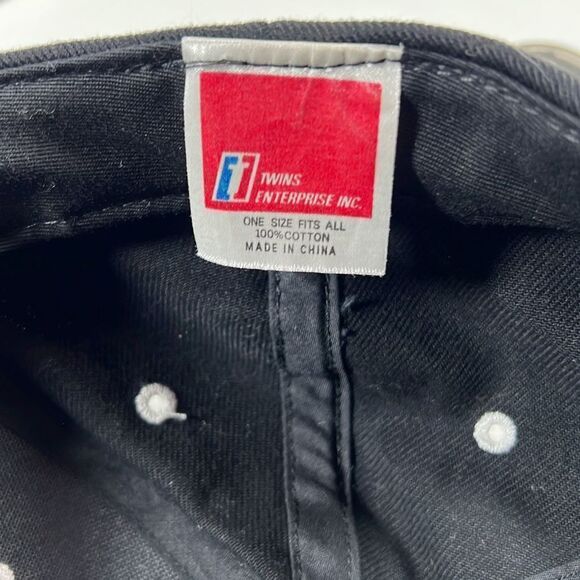 Los Angeles California Twin Enterprises Hook & Loop Baseball Cap. Black & White. - Picture 5 of 6